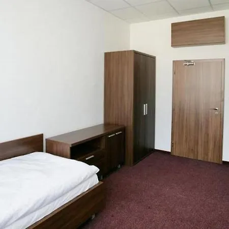 Branc, Garni Hotel Senica